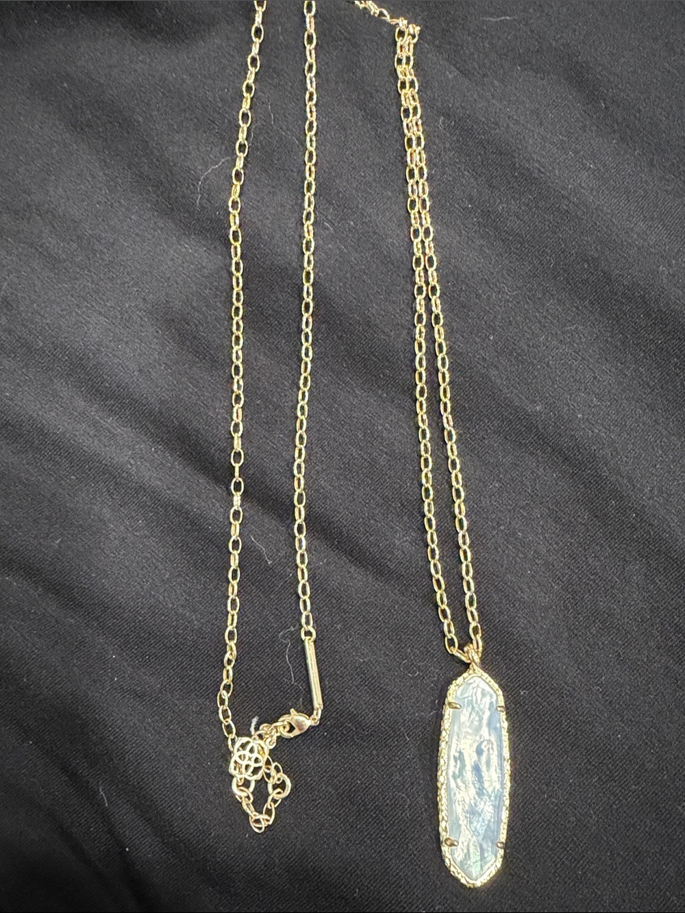 Kendra Scott Gold Oval Iridescent White Pendant Necklace